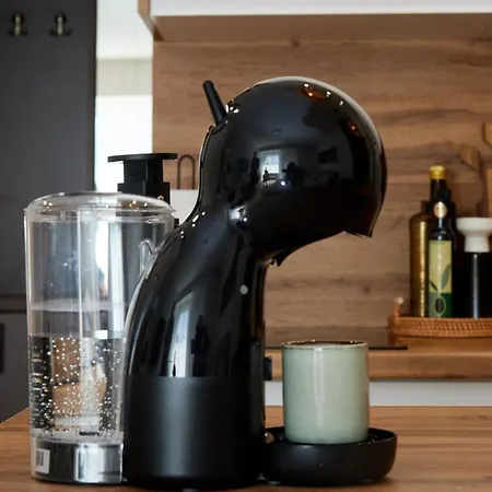 Lovely And Cozy Lena شقة